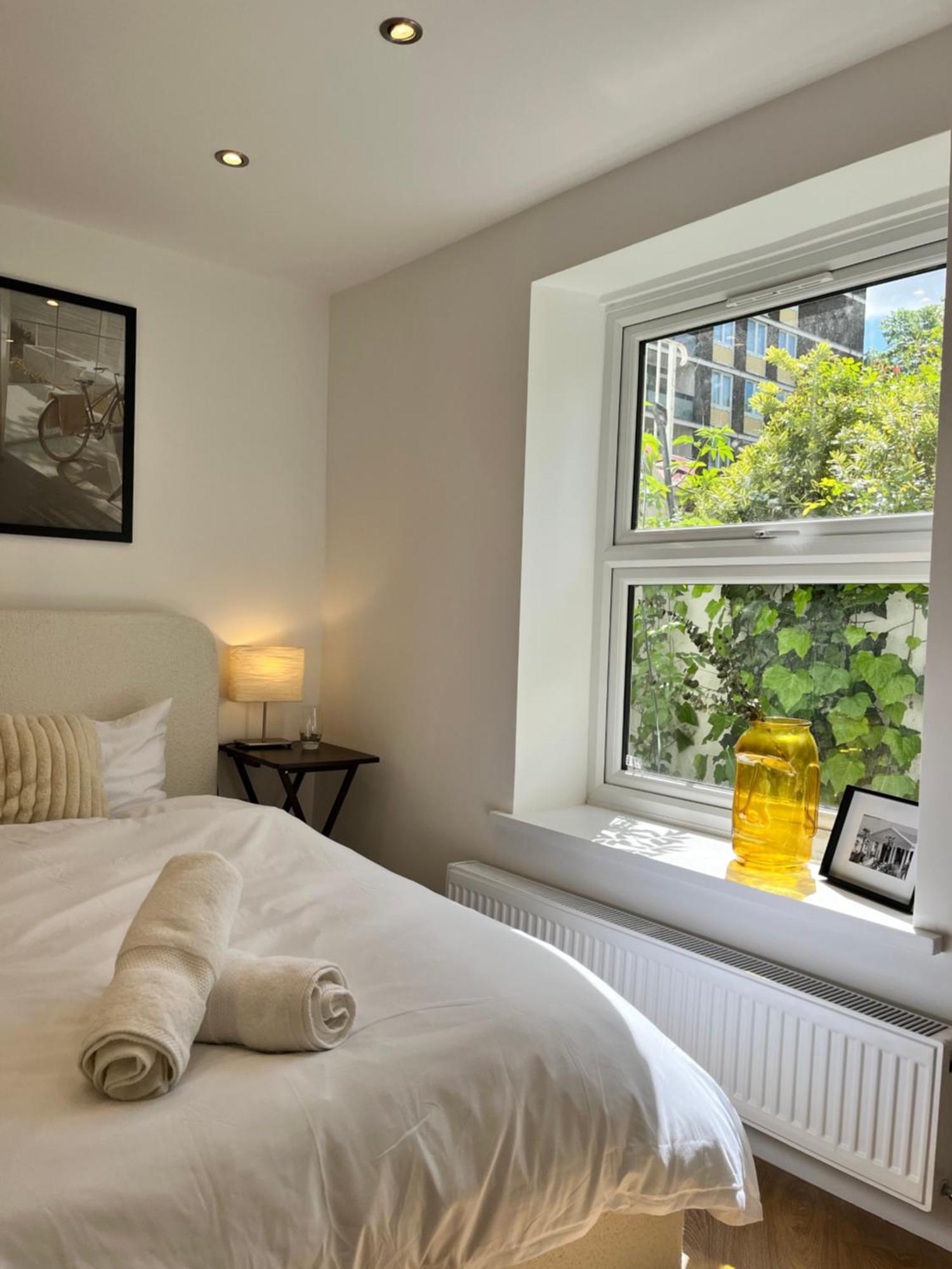 Cozy And Peaceful Apartment With Terrace In Hackney London Exteriör bild