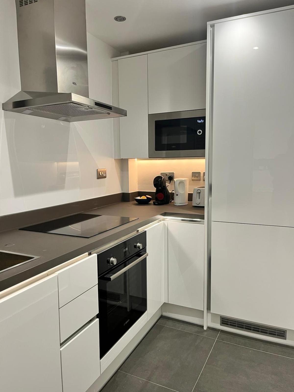 Cozy And Peaceful Apartment With Terrace In Hackney London Exteriör bild