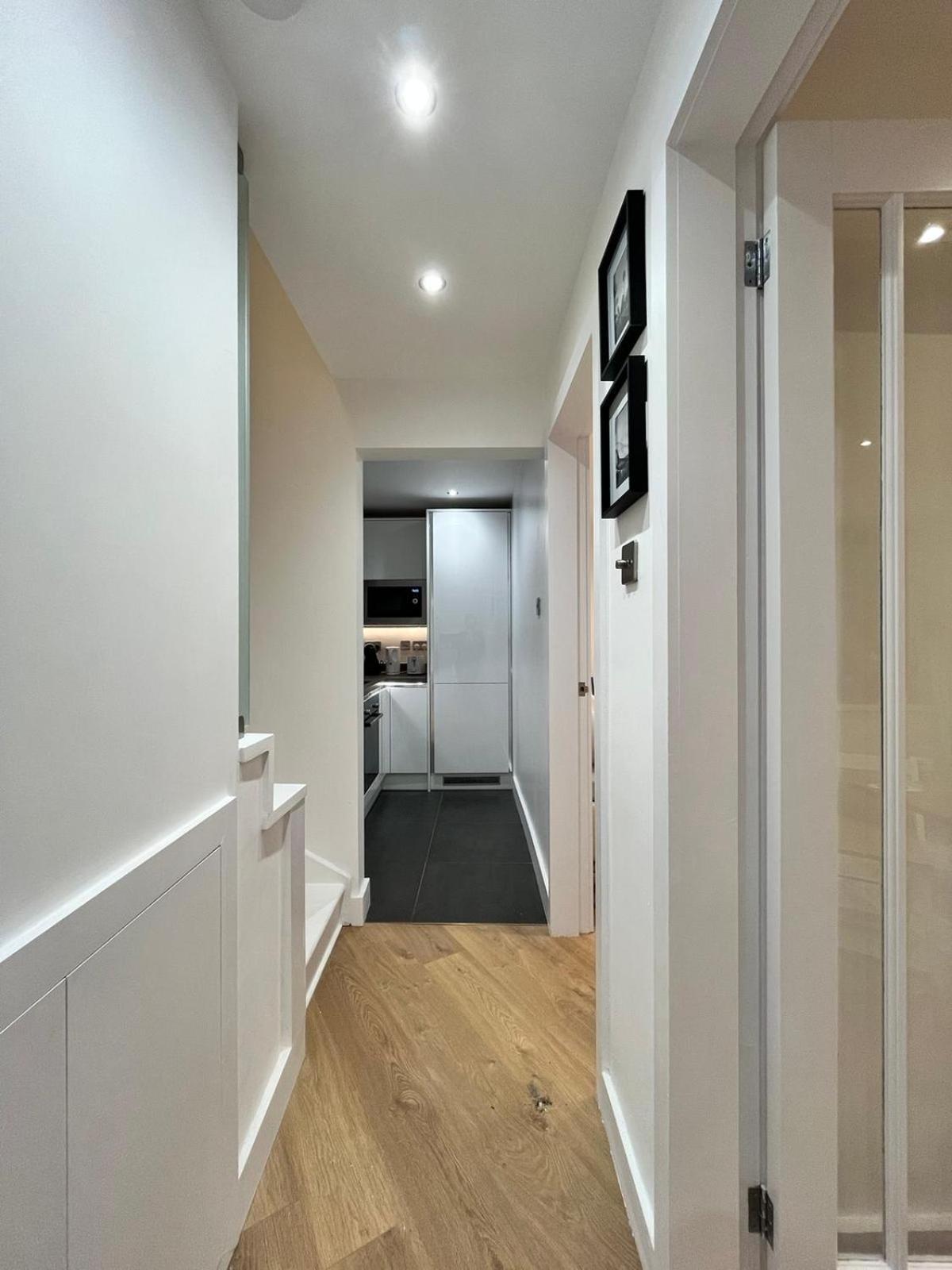 Cozy And Peaceful Apartment With Terrace In Hackney London Exteriör bild